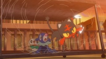 EP959 Litten usando arañazo