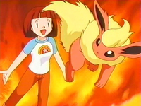 EP228 Koume con Flareon