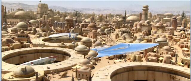Archivo:Star wars desert mos espa.jpg