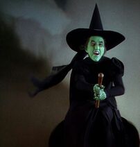 Wicked Witch of the West (The Wizard of Oz) | EvilBabes ...