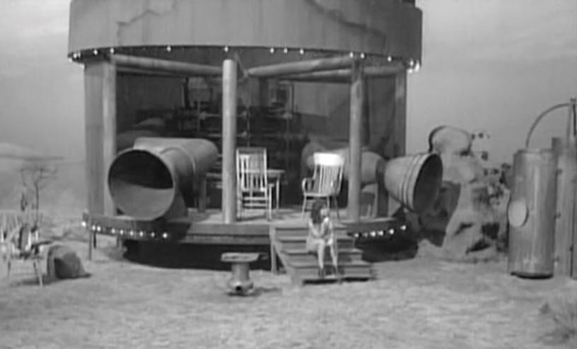 Effra (Lost in Space) EvilBabes Wiki FANDOM powered by Effra (Lost in Space) EvilBabes Wiki FANDOM powered by