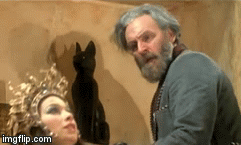 Valerie Leon mummy death