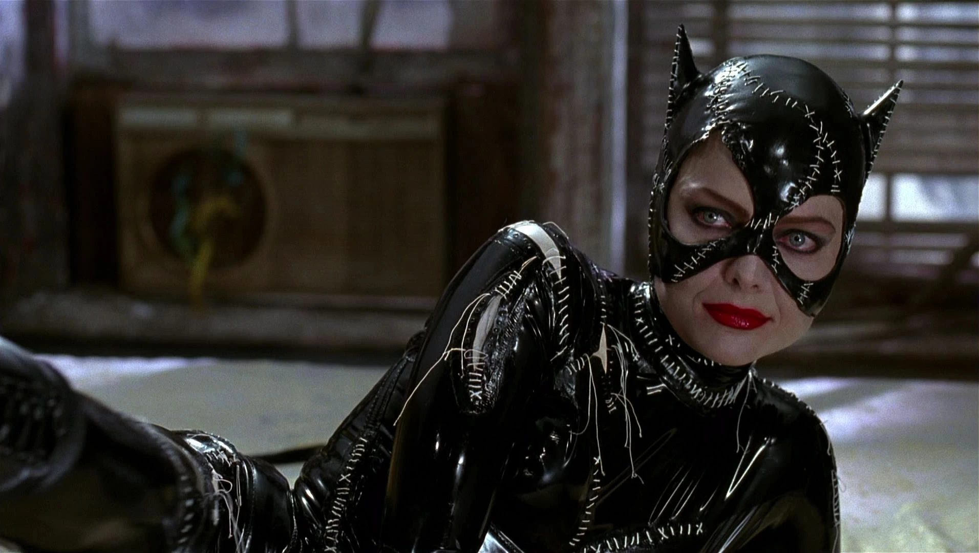 Image - Selina Kyle-Catwoman (played by Michelle Pfeiffer) Batman
