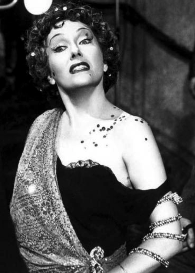 Norma Desmond (Sunset BLVD) The Female Villains Wiki Fandom