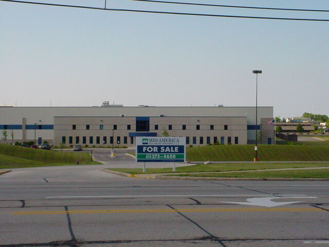 File:Roundyswarehouse.jpg