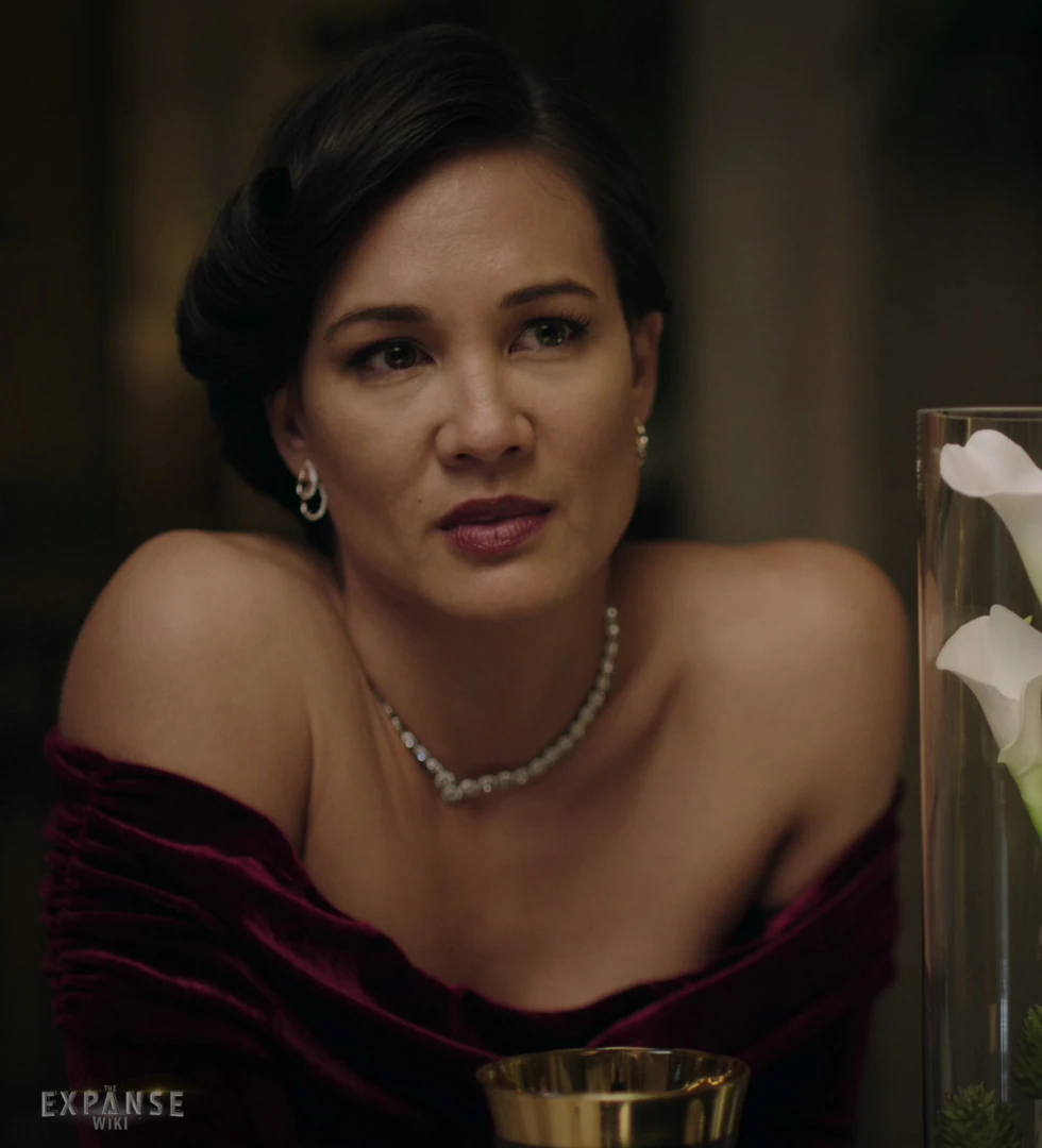 Image S03E09NadineNicole as ClarissaMao 07c.jpg The Expanse Wiki