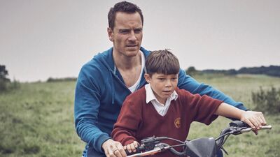 'Trespass Against Us' Review: Michael Fassbender Brilliant as Conflicted Thief