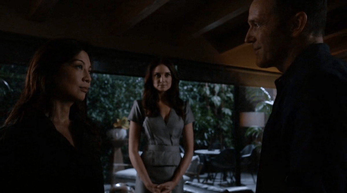 agents-of-shield-let-me-stand-next-to-your-fire-melinda-may-aida-phil-coulson