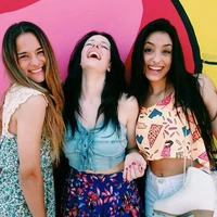 F A N S Wiki F A N S Fandom El éxito de este cd fue su primer single nave espacial, que además fue su primer videoclip. f a n s wiki f a n s fandom