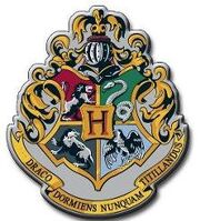 222px-Hogwarts coa