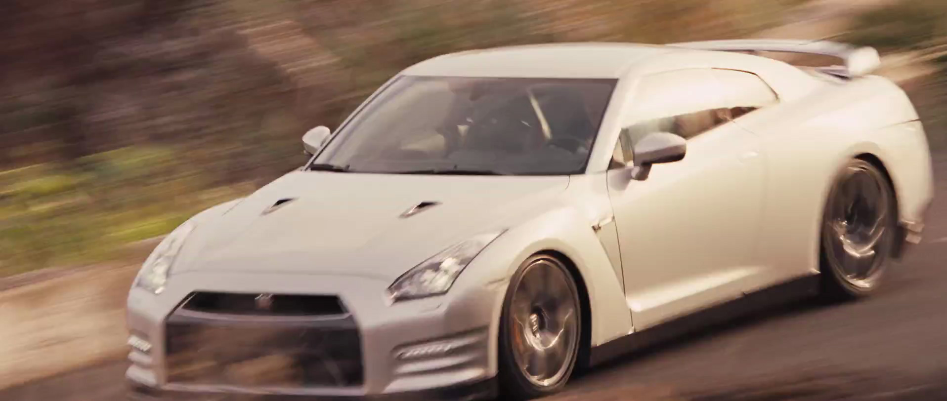 paul walker nissan gtr r35