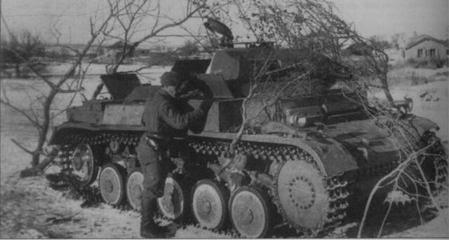Файл:Pz-II-001-izm enl.jpg