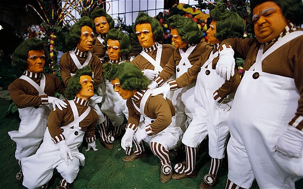 https://vignette.wikia.nocookie.net/fictspedia/images/3/36/Oompa-loompa-assau_2439825b.jpg/revision/latest?cb=20140321063205