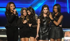 Tumblr me8lpbLV781rm75bio1 1280