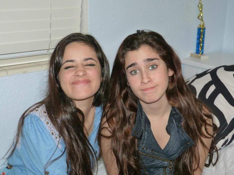 fifth harmony camila and lauren kissing