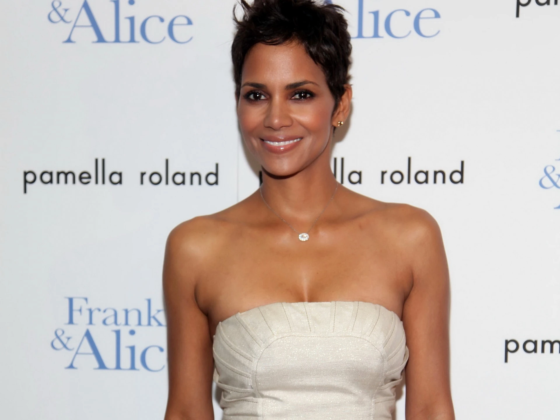 Halle Berry | Moviepedia | FANDOM powered by Wikia