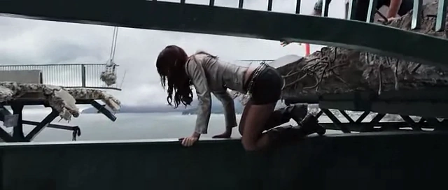 Image - Olivia trying to cross the bridge.png | Final Destination Wiki