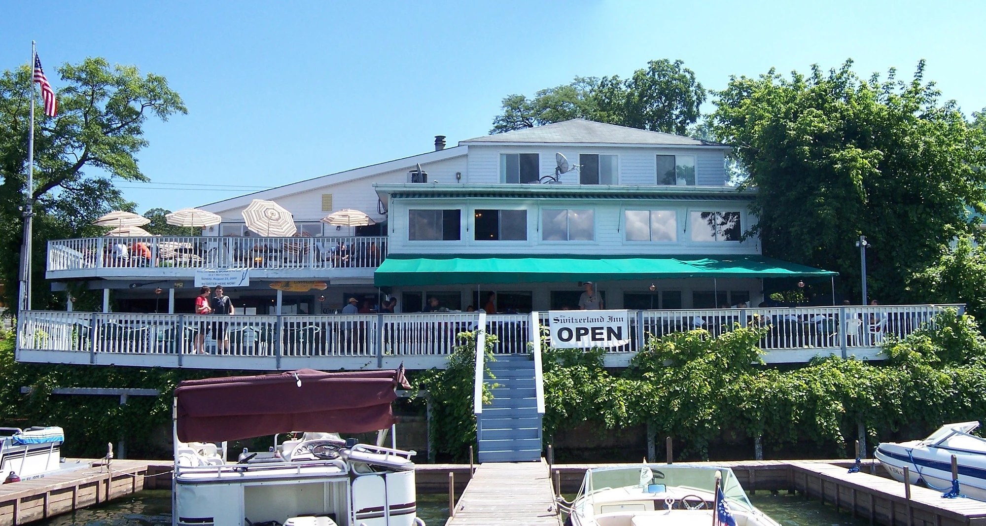 Image The Switzerland Inn on Keuka Lake, Penn Yan, New York.jpg The