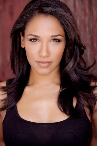 Archivo:Candice Patton.jpg