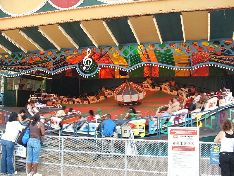 Musik Express Flat Ride Wiki Fandom