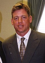 Aikman visits Hall, cropped