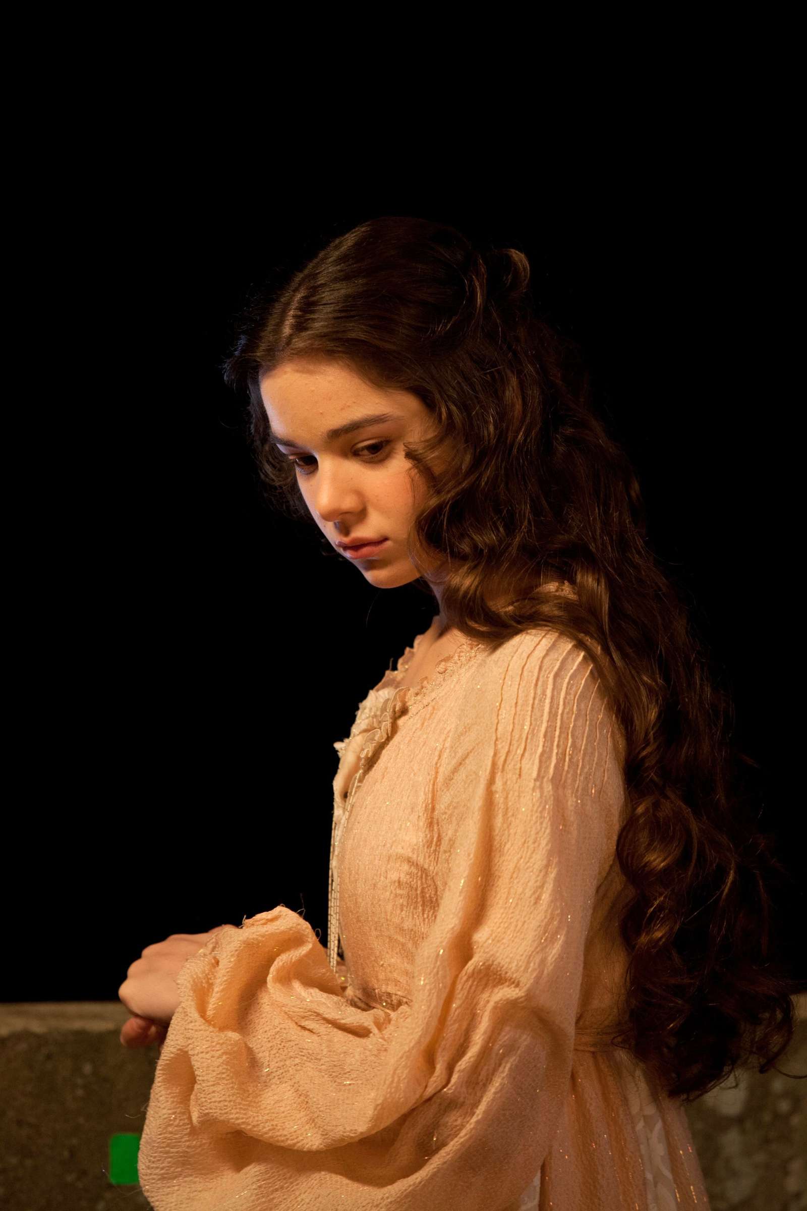 Image HaileeSteinfeld RomeoandJulietset24.jpg Fellowship of