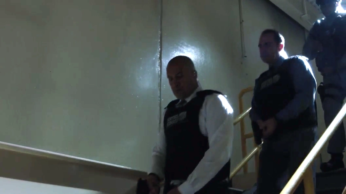 Image TGCaps1x09outfoX133AgentJaceTurnerAgentEdWeeks.png