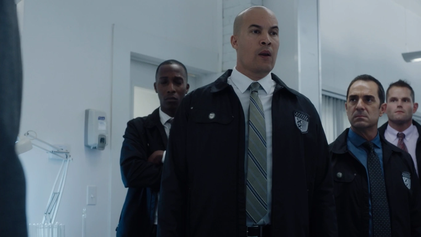 Image TGCaps1x10eXploited108AgentJaceTurnerAgentEdWeeks.png