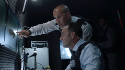 TG-Caps-1x05-boXed-in-22-Agent-Jace-Turner-Agent-Ed-Weeks