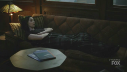 TG-Caps-1x08-threat-of-eXtinction-15-Polaris