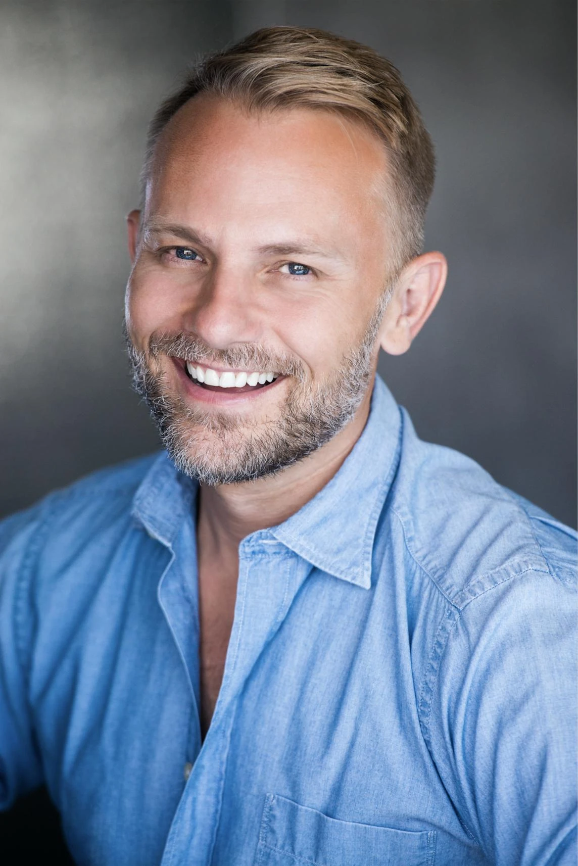 Káº¿t quáº£ hÃ¬nh áº£nh cho Craig Robert Young