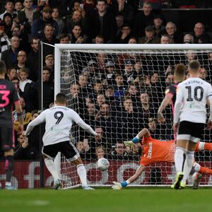 Fulham 2 1 Leeds United 2019 20 Championship Fulham Wiki Fandom