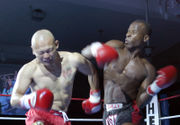 Kickboxing right hook landing