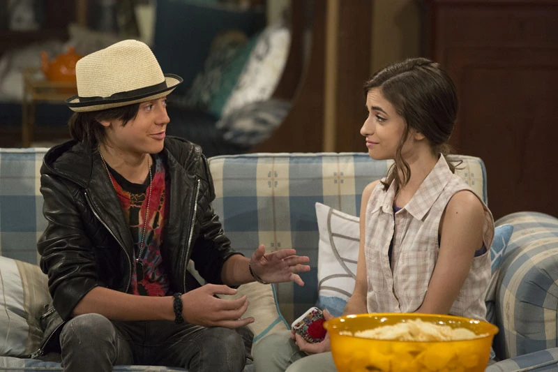 Ramona's NotSoEpic First Kiss Fuller House Wiki Fandom