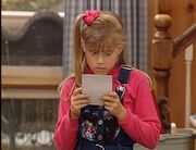 Stephanie-reading-a-letter-from-Rusty