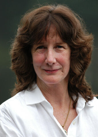 File:LuciaRobson1584x2218.jpg