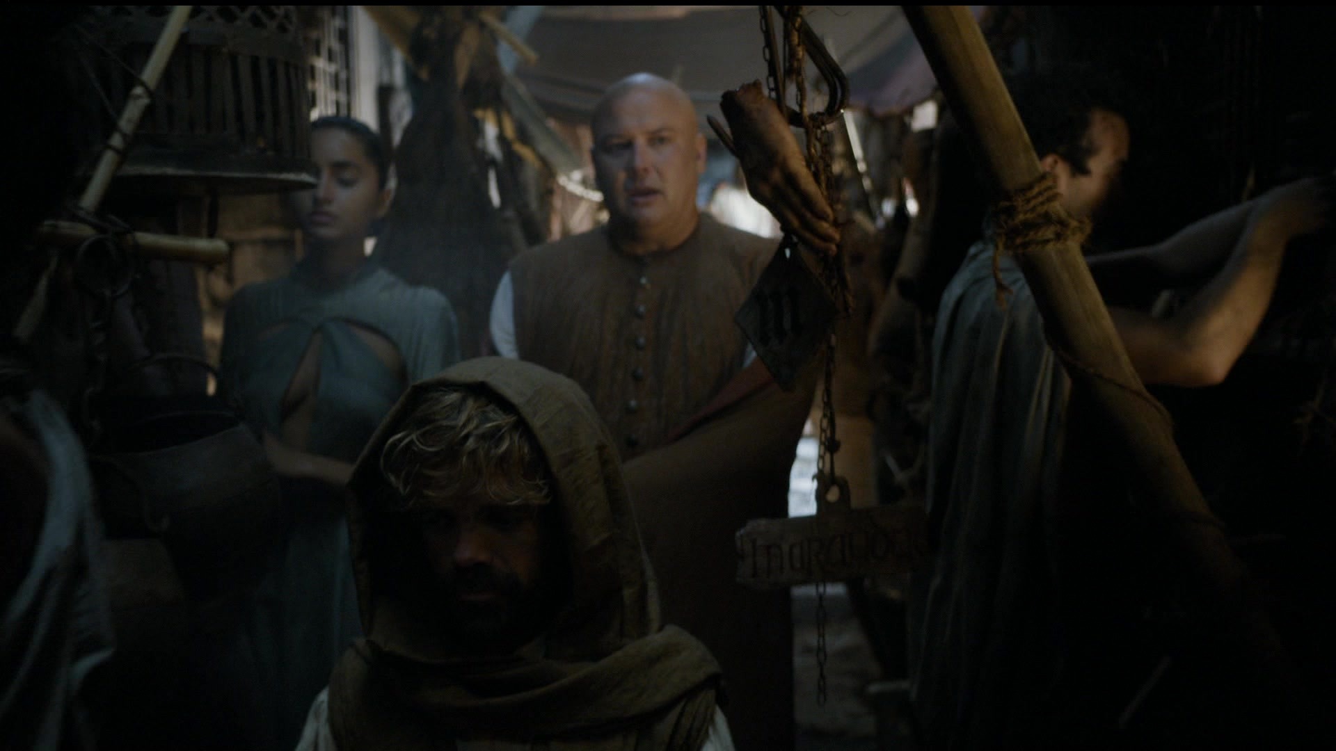 Image 503 Volantis Long Bridge hands on display.jpg Game of Thrones