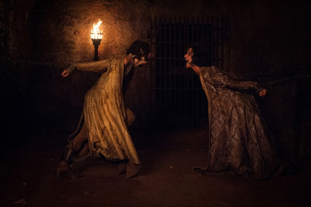 File:Ellaria-Tyene-the-end.jpg