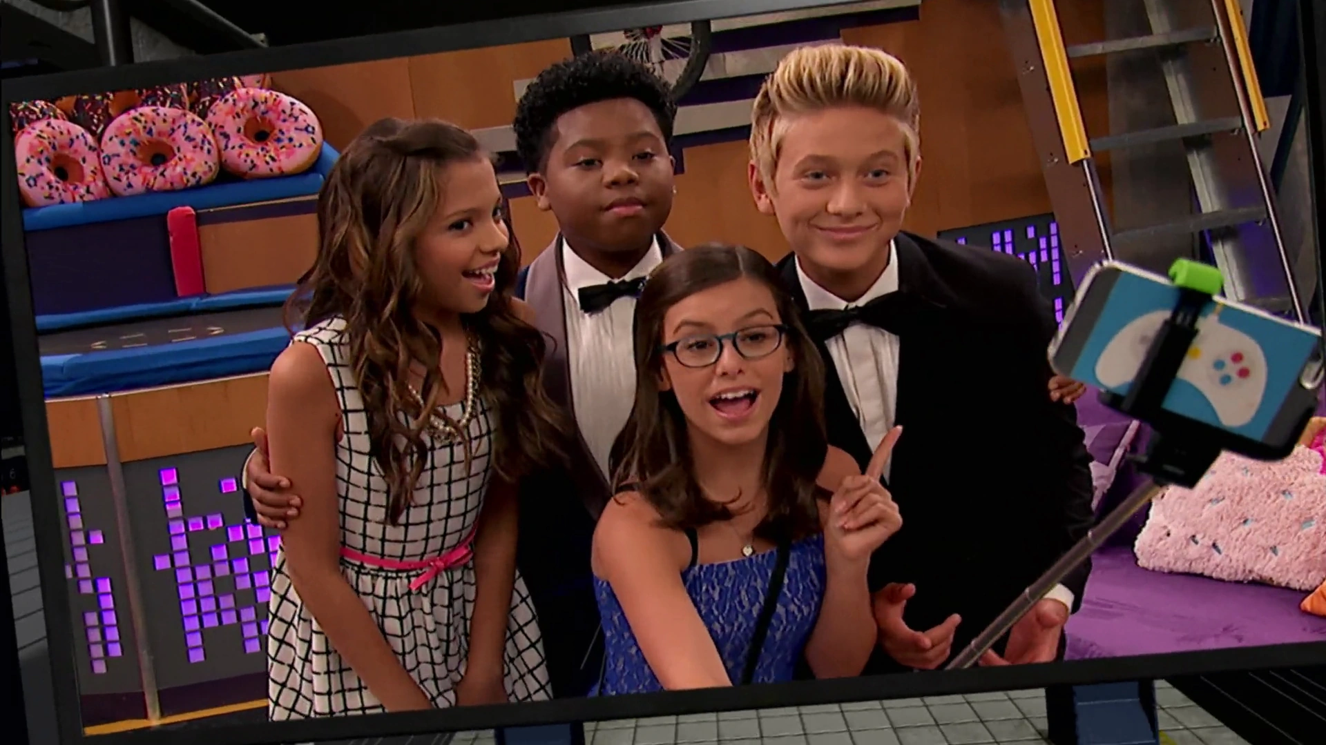 Image Game Shakers Theme S2 (4).png Game Shakers Wiki FANDOM