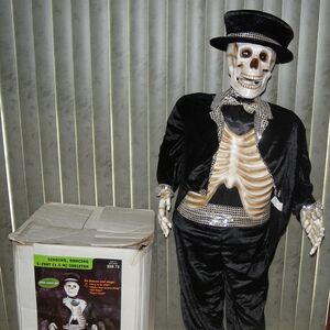 Life Size Dancing Tuxedo Skeleton Gemmy Wiki Fandom