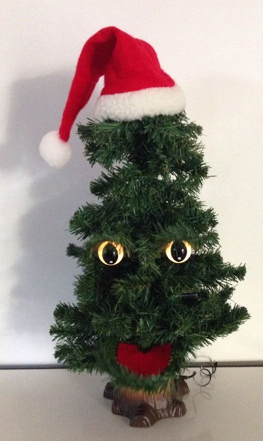 singing christmas tree toy