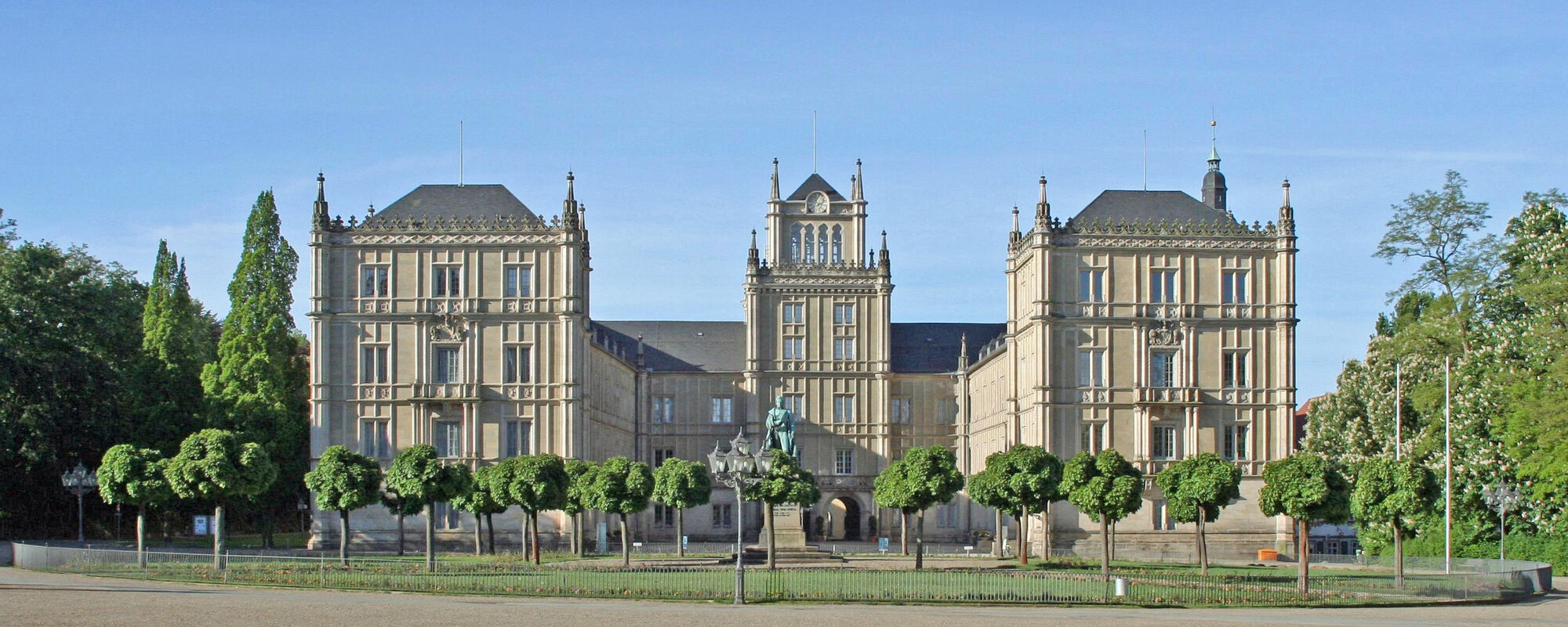 House of SaxeCoburg and Gotha Familypedia FANDOM powered by Wikia