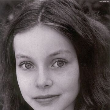Julia Winter 1993 Familypedia Fandom