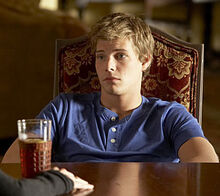 Hunter-parrish-weeds-image-2