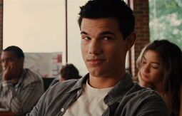Taylor-lautner-1341334291