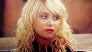 Jenny-Caps-jenny-humphrey-21615354-500-281