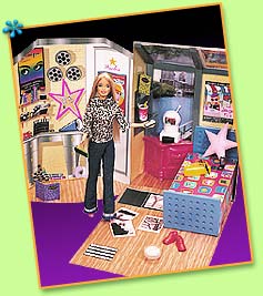 File:Barbie's Room.jpg