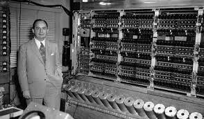 La computadora Z2, creada por Konrad Zuse entre 1940 y 1941, fue diseñada a partir de la Z1, ya que crear una máquina mecánic
