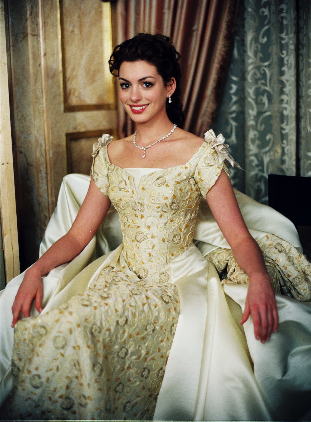 Image Queen Amelia of Renaldi.jpg Genovia Wiki FANDOM powered by