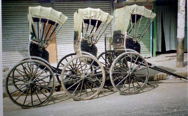 File:Handpulled-rickshaws-in-kolkata.jpg